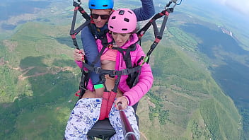 Paragliding adventure leads to intense finger fingering and pussy squirting